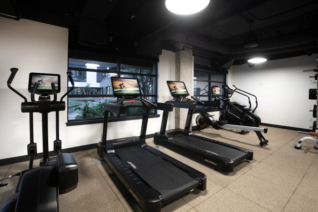Copal Bellevue Apartments fitness center
