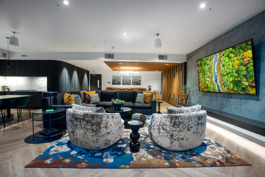 Copal Bellevue Apartments lobby